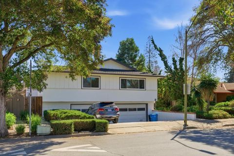 Photo of 373 Carlos Avenue, Redwood City, CA 94061 (MLS # ML82038338)