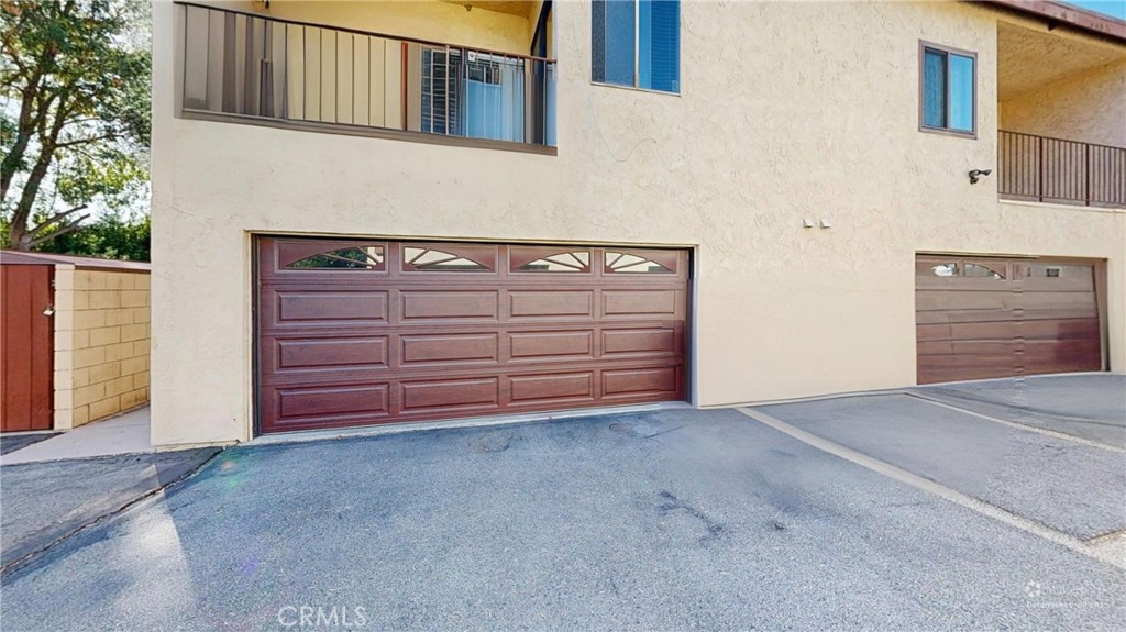 Elegant Townhome in Central Van Nuys — 3 Beds, 2 Baths (property profile shows 2Brd). Nestled in a quiet complex in Van Nuys, this charming townhome spans roughly 1,339 sq ft, offering spacious living at its best!!! Step inside to discover a loft with a cozy brick fireplace and balcony, providing extra space ideal for a home office or reading nook. The master suite features a spacious walk-in closet and private balcony access.
The double-attached garage includes washer & dryer hookups and ample storage space. The complex benefits from a low HOA fee and is well positioned near shopping, dining, and freeways — truly an incredible value in a central Valley location. With tasteful living spaces, smart layout, and strong location, this townhome is perfect for first-time buyers, downsizers, or investors looking for a turnkey property in Van Nuys.