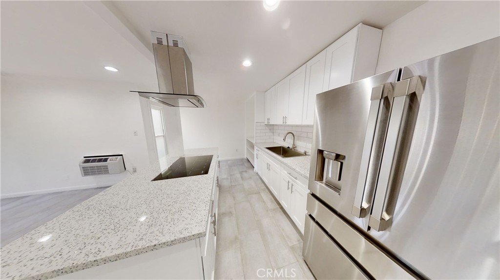 1030 W Macarthur Boulevard 10