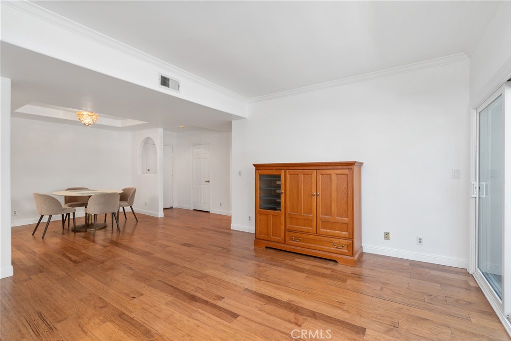 4230 Colfax Avenue 103