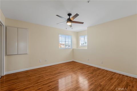 Tiny photo for 225 Cinnamon Oak Ave Ave, Ventura, CA 93004 (MLS # SR26044924)