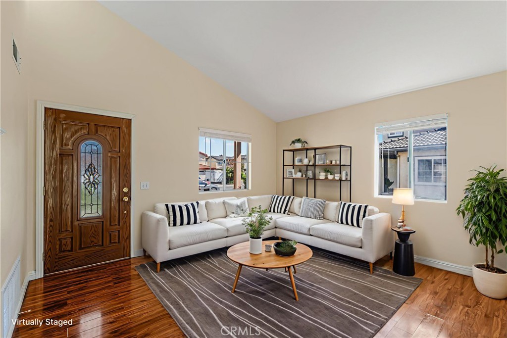 225 Cinnamon Oak Ave