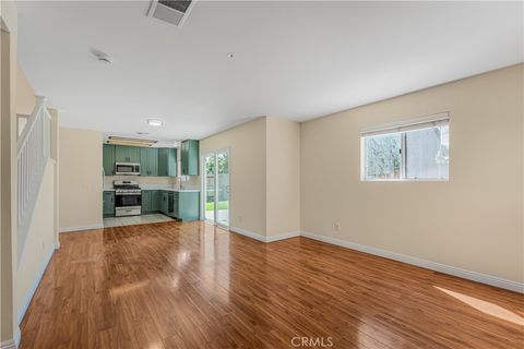 Tiny photo for 225 Cinnamon Oak Ave Ave, Ventura, CA 93004 (MLS # SR26044924)