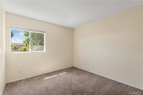 Tiny photo for 225 Cinnamon Oak Ave Ave, Ventura, CA 93004 (MLS # SR26044924)