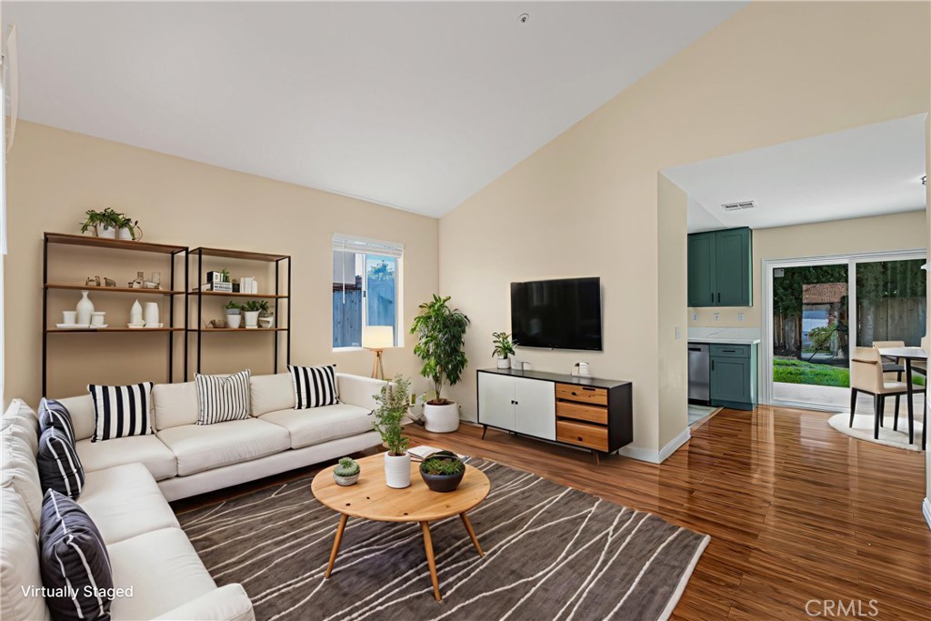 225 Cinnamon Oak Ave