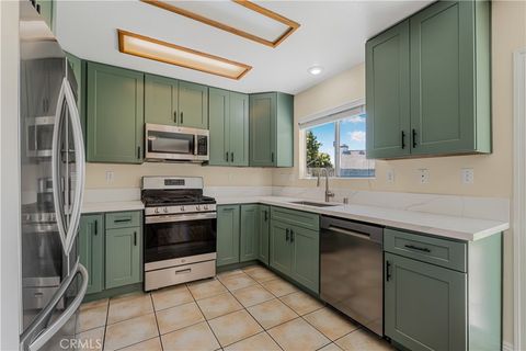 Tiny photo for 225 Cinnamon Oak Ave Ave, Ventura, CA 93004 (MLS # SR26044924)