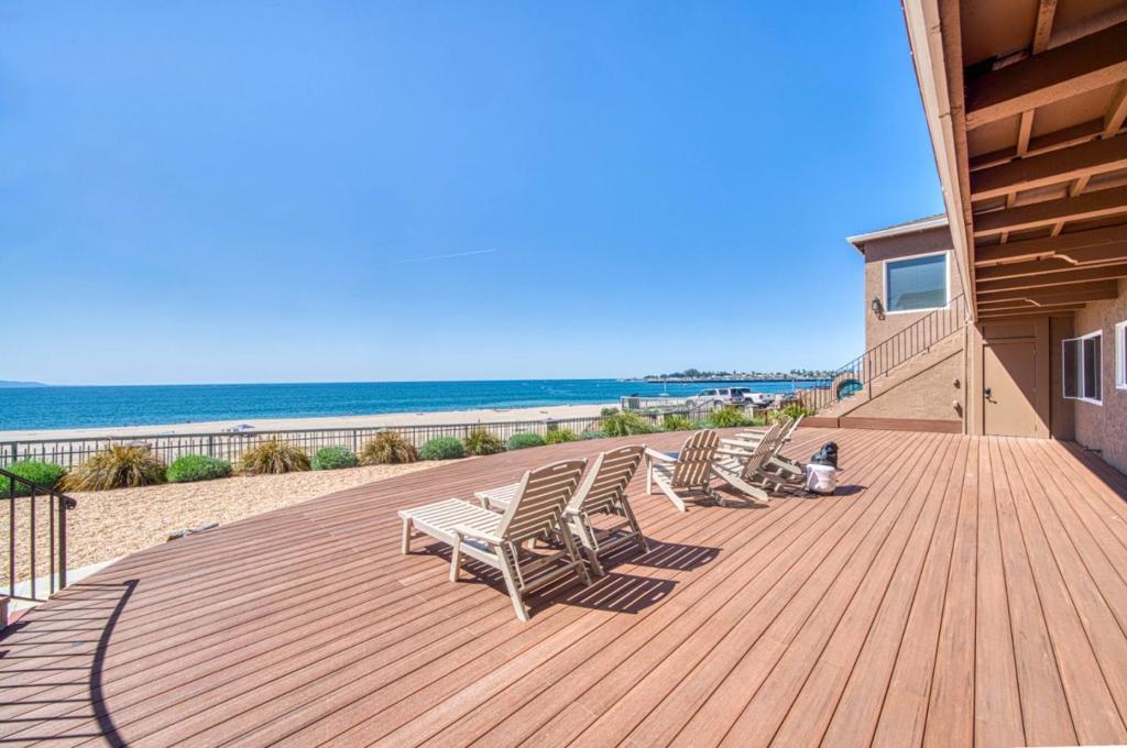 1703 East Cliff Drive