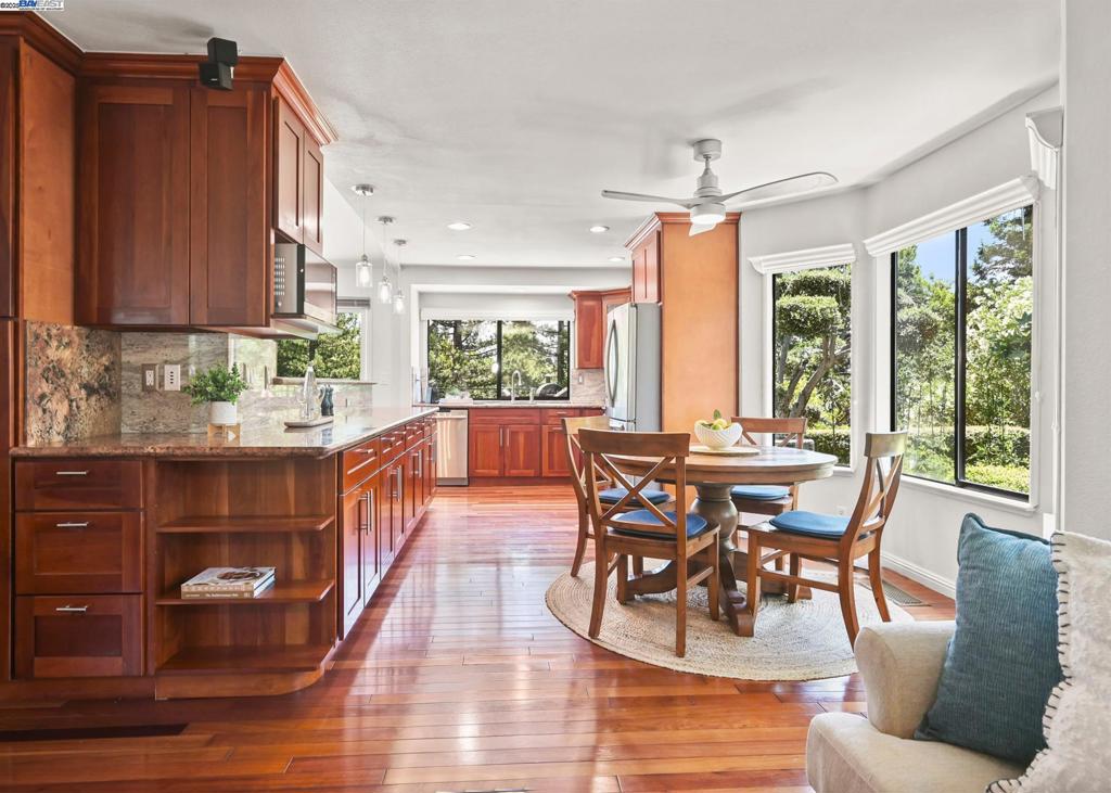 WOODMONT - Residential
