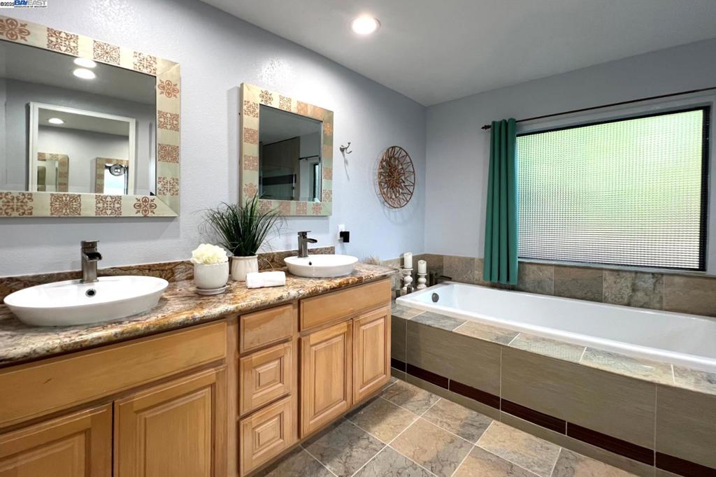 WOODMONT - Residential