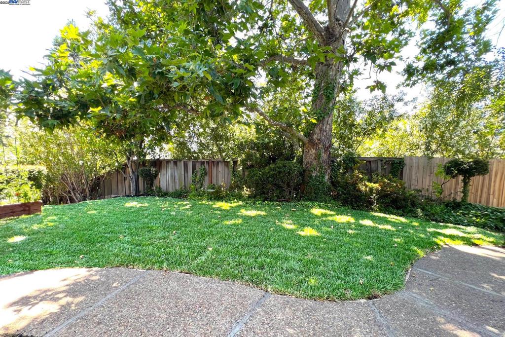 WOODMONT - Residential
