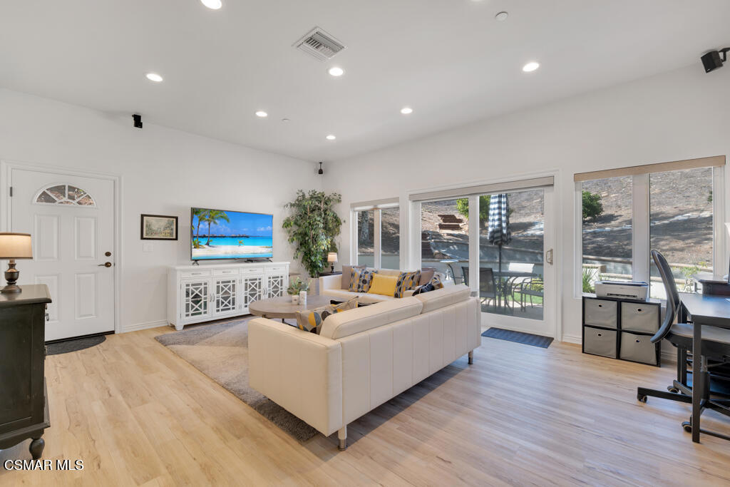 custom - 4179 - Residential