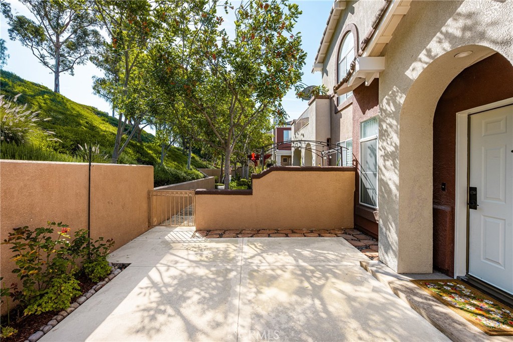 82 Santa Barbara Court