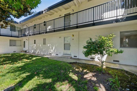 Tiny photo for 14225 Lora DR #21, Los Gatos, CA 95032 (MLS # ML82049682)