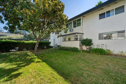 Tiny photo for 14225 Lora DR #21, Los Gatos, CA 95032 (MLS # ML82049682)