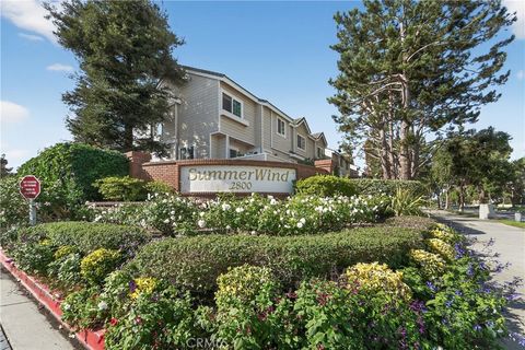 Photo of 2800 Plaza Del Amo #28, Torrance, CA 90503 (MLS # PV26114228)