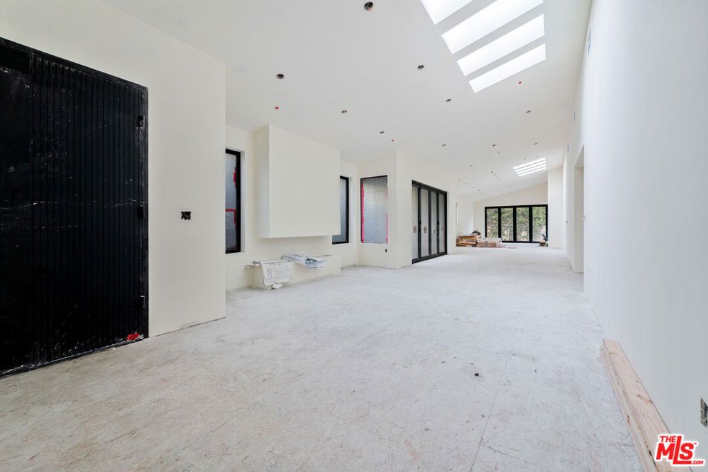 Photo of 1628 Wellesley Avenue, Los Angeles, CA 90025 (MLS # 26642847)