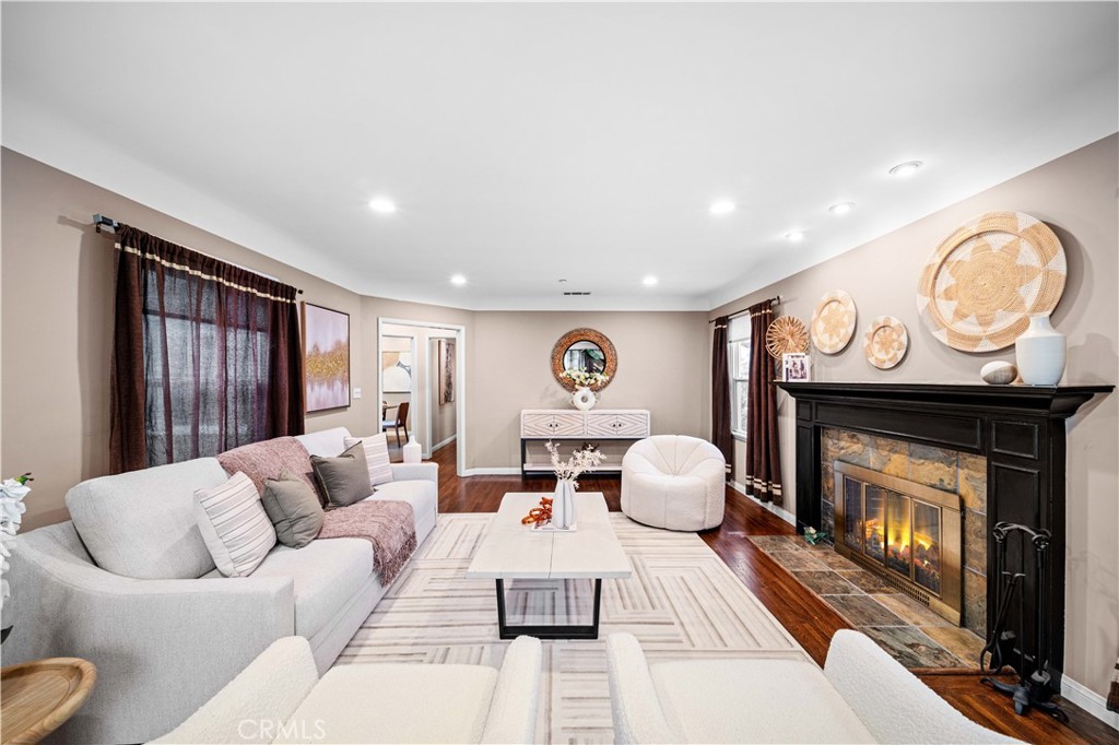 Properties 3 421 Doyle Drive