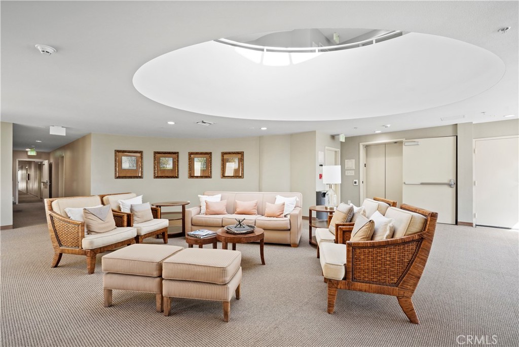 13200 Pacific Promenade 346