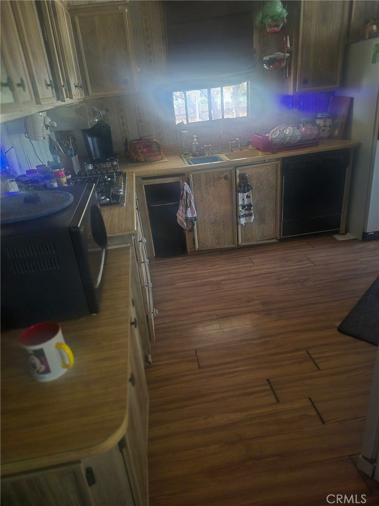 3883 Buchanan 3