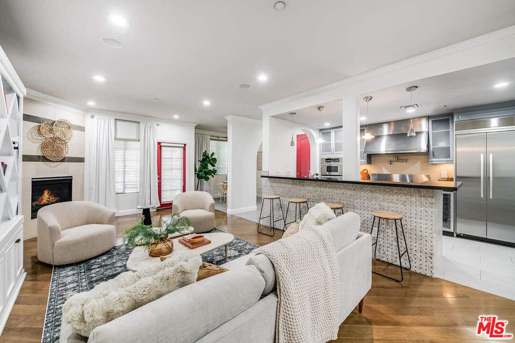 Photo of 4805 Bellflower Avenue #104, Los Angeles, CA 91601 (MLS # 26874305)