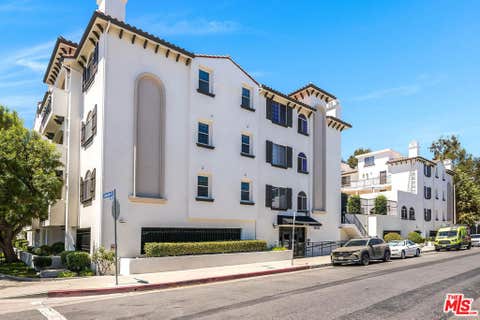 Photo of 4805 Bellflower Avenue #104, Los Angeles, CA 91601 (MLS # 26874305)