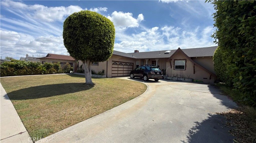 Photo of 9132 Vons Dr, Garden Grove, CA 92841 (MLS # DW26081726)