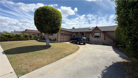 Photo of 9132 Vons Dr, Garden Grove, CA 92841 (MLS # DW26081726)