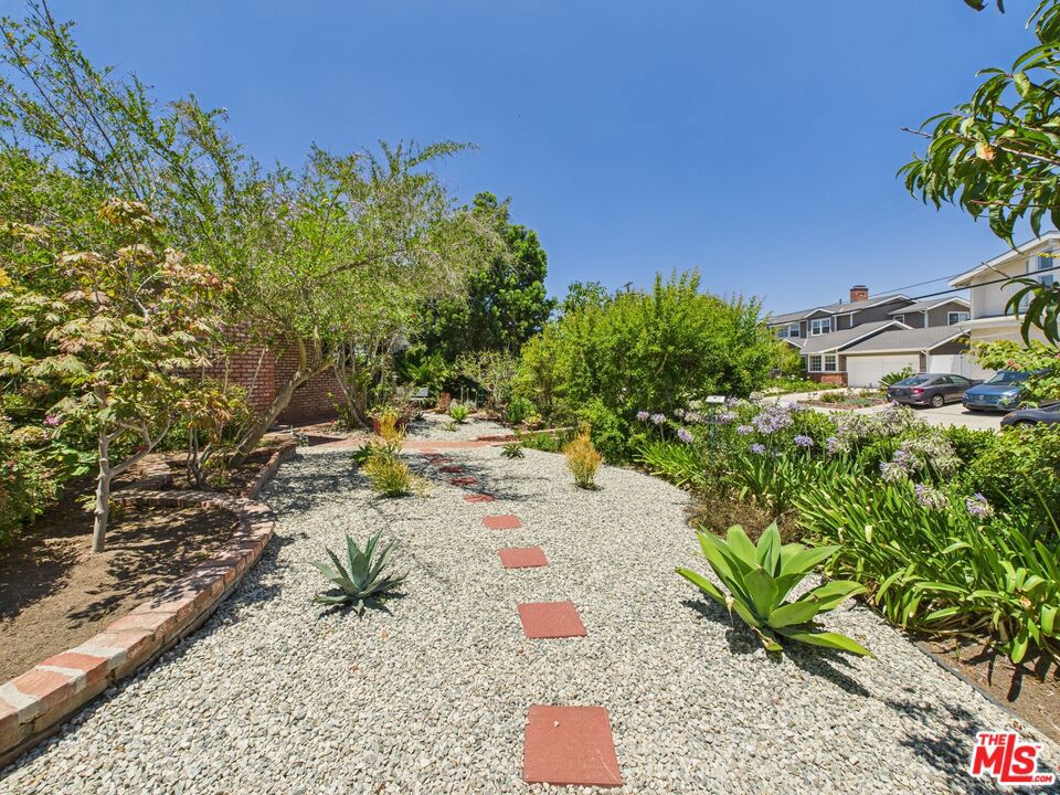 7449 Kentwood Avenue, Los Angeles CA 90045