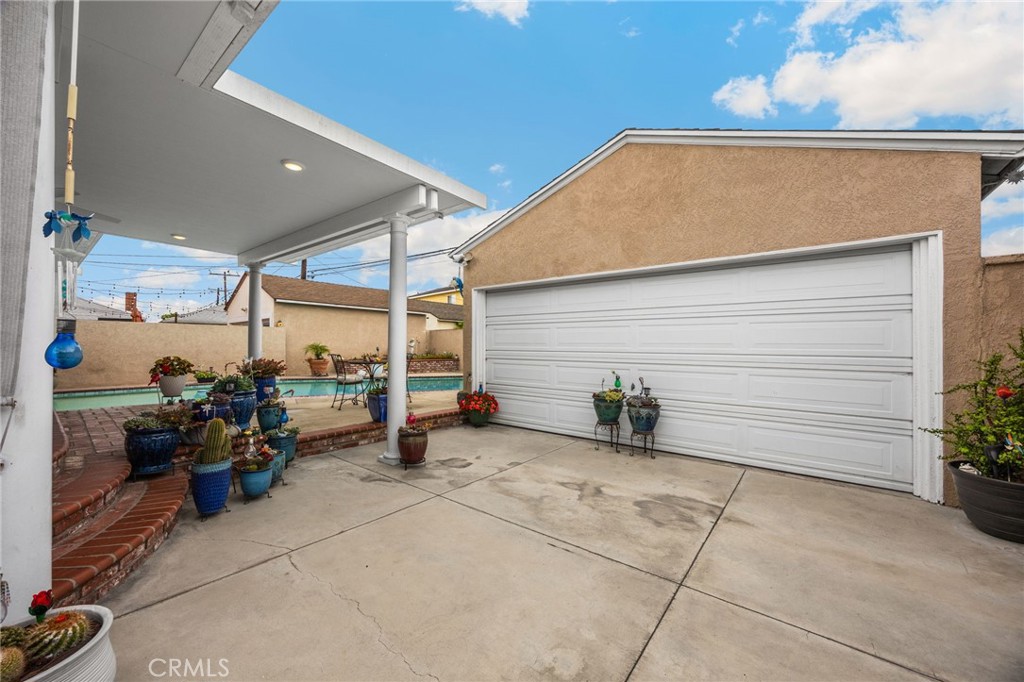 3926 Centralia