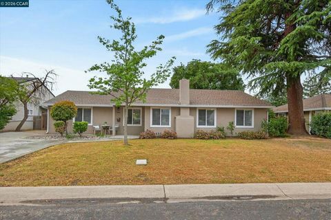 Photo of 4092 Nulty Dr Dr, Concord, CA 94521 (MLS # 41136769)