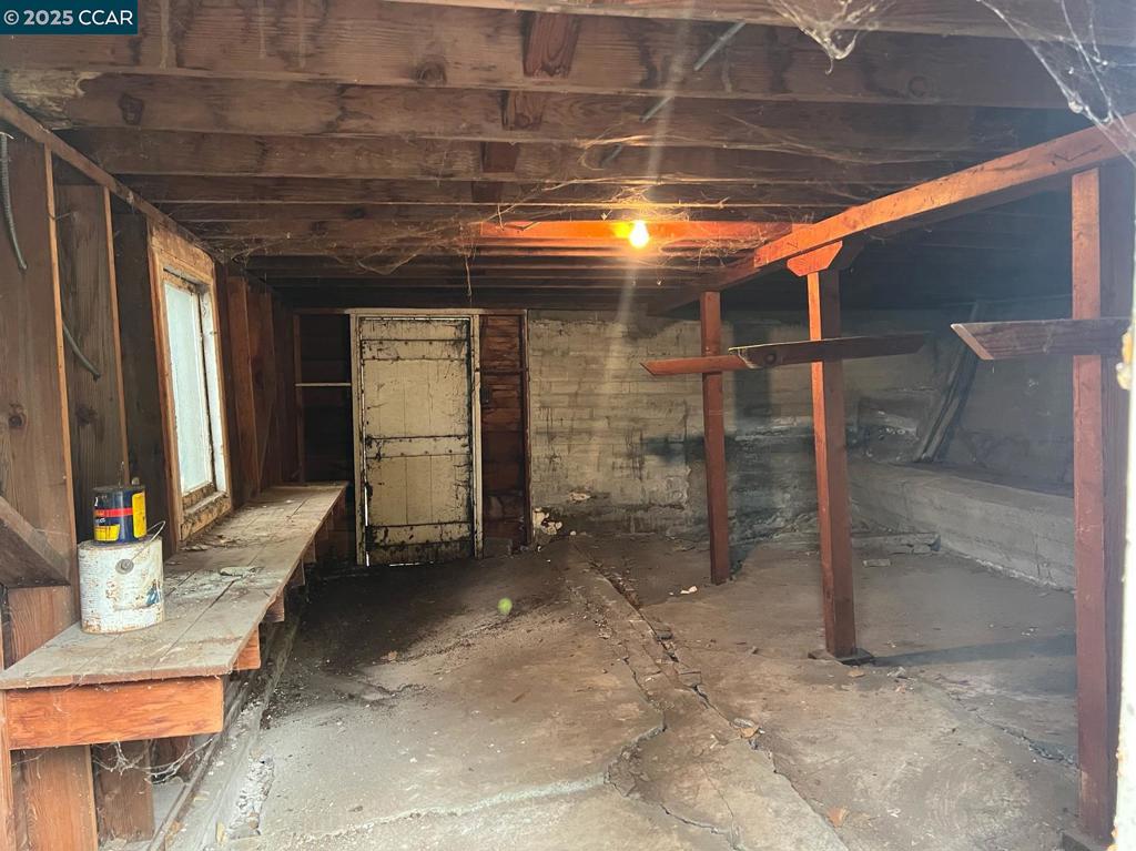 EASTMONT - Residential