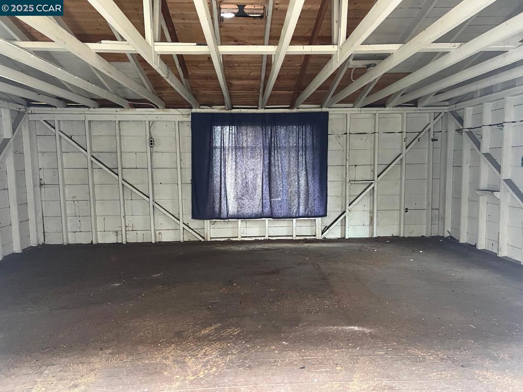 EASTMONT - Residential