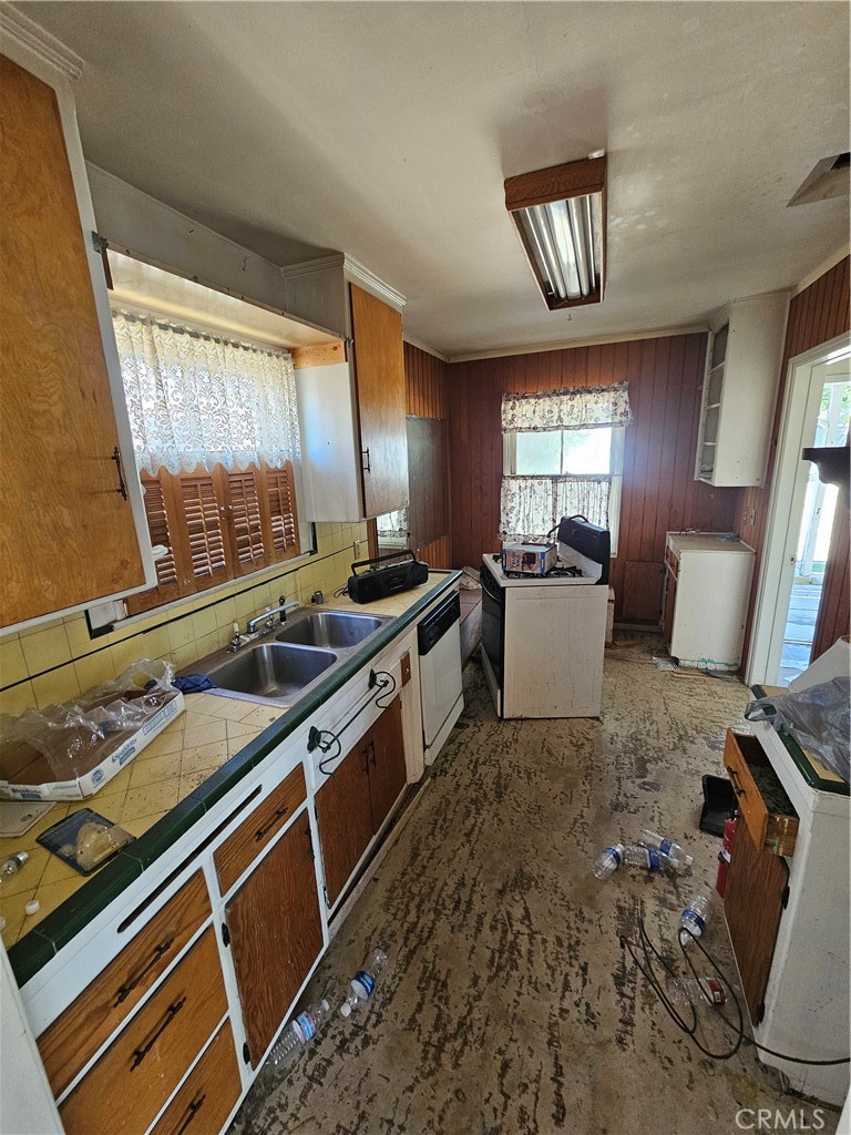 8132 White Oak Avenue