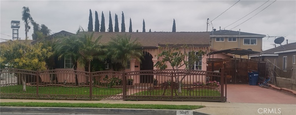 1046 W 168TH Street