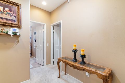 Tiny photo for 26101 Shady Brook Cir, Murrieta, CA 92563 (MLS # SW26083220)