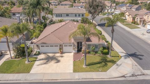 Tiny photo for 26101 Shady Brook Cir, Murrieta, CA 92563 (MLS # SW26083220)