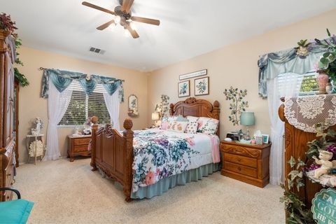 Tiny photo for 26101 Shady Brook Cir, Murrieta, CA 92563 (MLS # SW26083220)