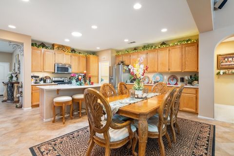 Tiny photo for 26101 Shady Brook Cir, Murrieta, CA 92563 (MLS # SW26083220)