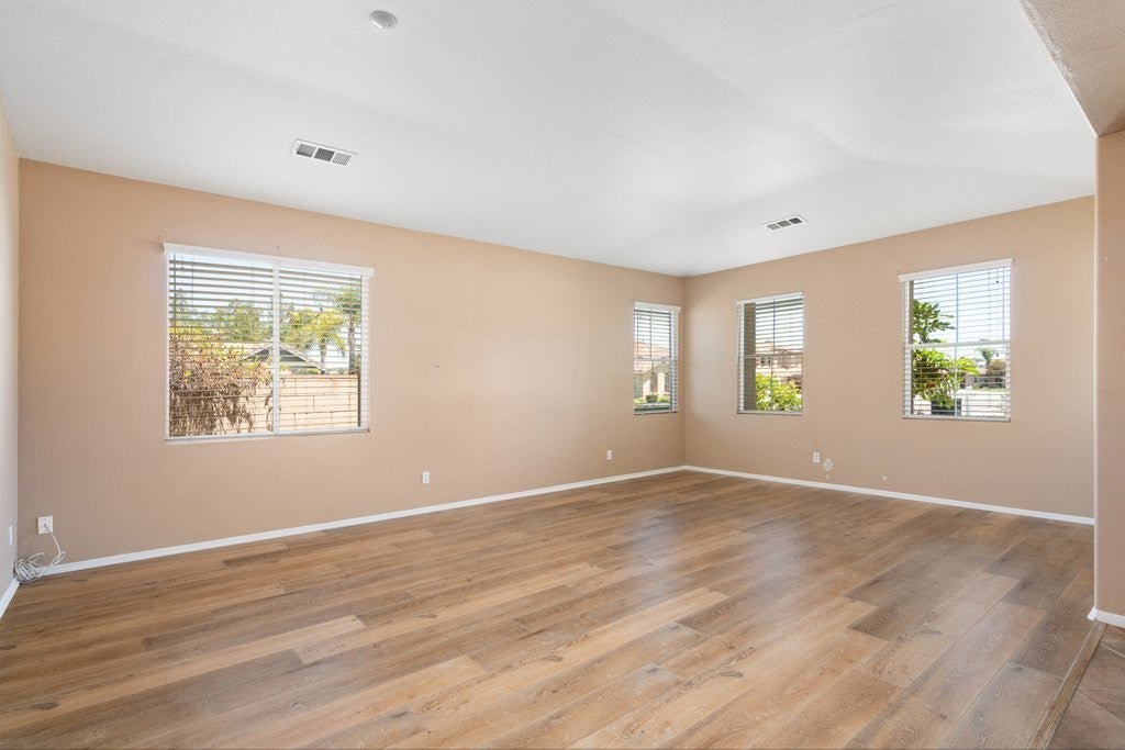 26101 Shady Brook