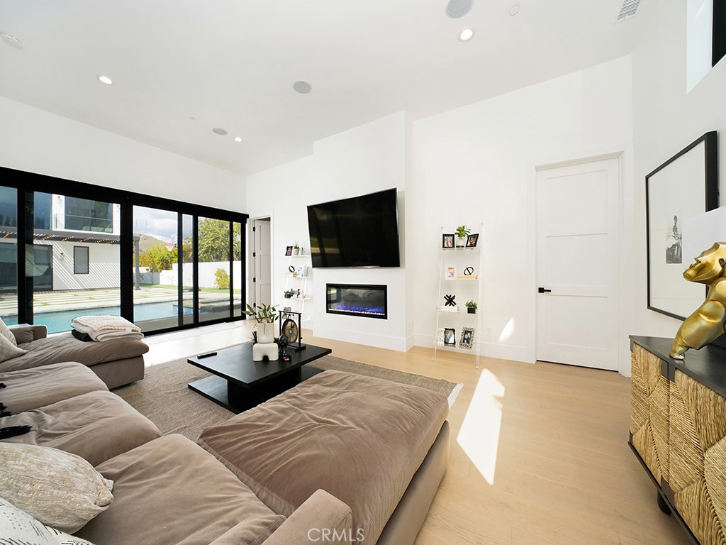 Custom - Residential