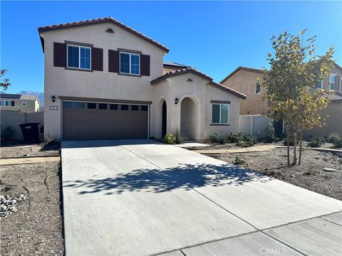 Photo of 247 Scarlet Oak Ln, San Jacinto, CA 92583 (MLS # SW26055119)