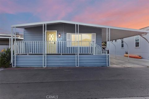 80 Huntington 701 Huntington Beach CA 92648