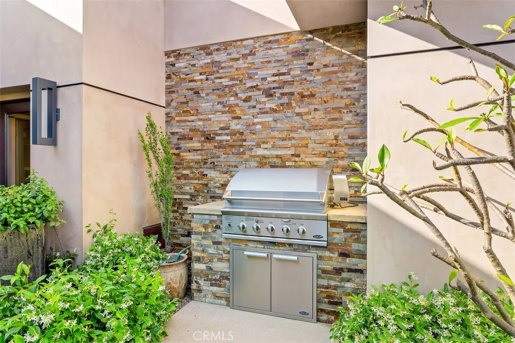 Dana Point, California 92629, United States, 3 Bedrooms Bedrooms, ,4 BathroomsBathrooms,Residential,Active,143008