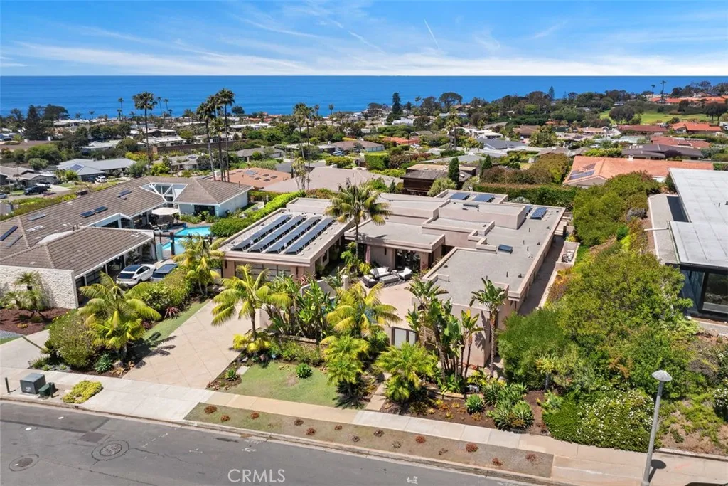 Dana Point, California 92629, United States, 3 Bedrooms Bedrooms, ,4 BathroomsBathrooms,Residential,Active,143008