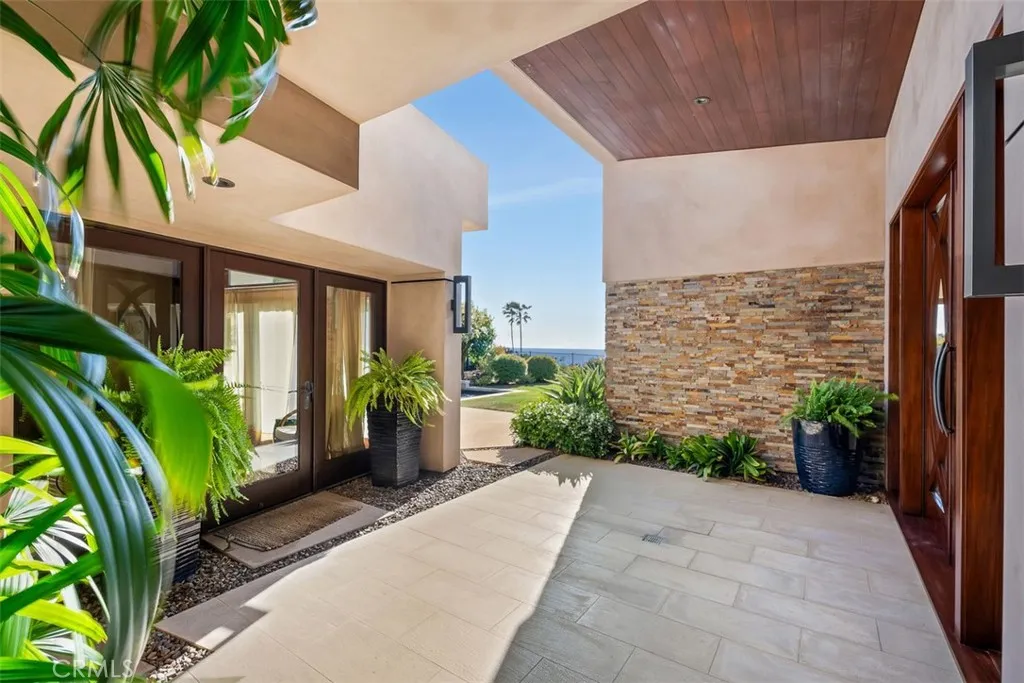 Dana Point, California 92629, United States, 3 Bedrooms Bedrooms, ,4 BathroomsBathrooms,Residential,Active,143008