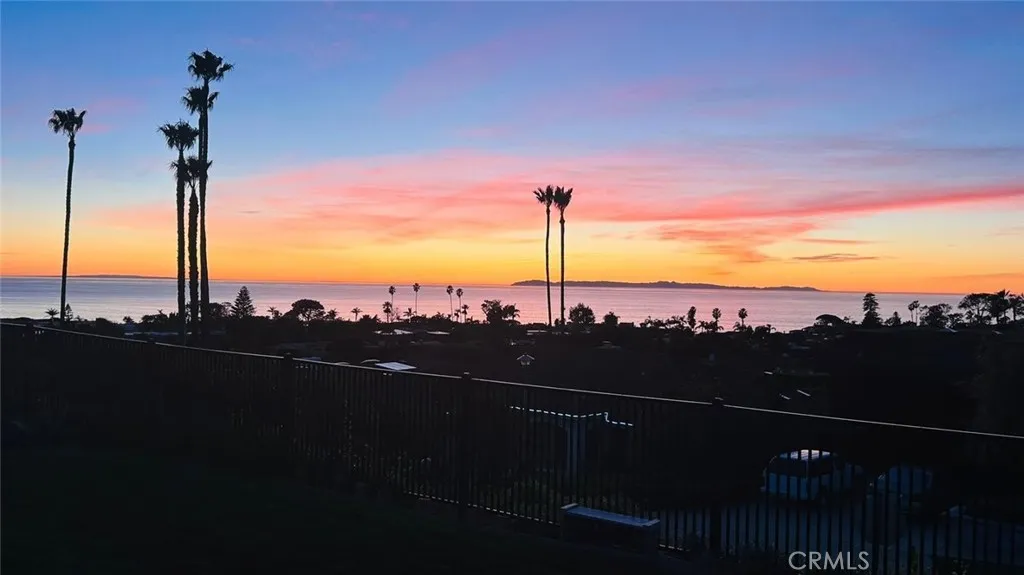 Dana Point, California 92629, United States, 3 Bedrooms Bedrooms, ,4 BathroomsBathrooms,Residential,Active,143008