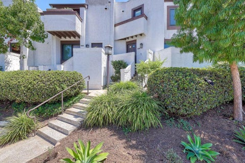 Photo of 2232 Caminito Pajarito #114, San Diego, CA 92107 (MLS # NDP2607960)