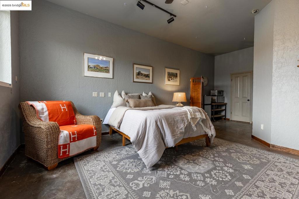 Not Listed - Residential