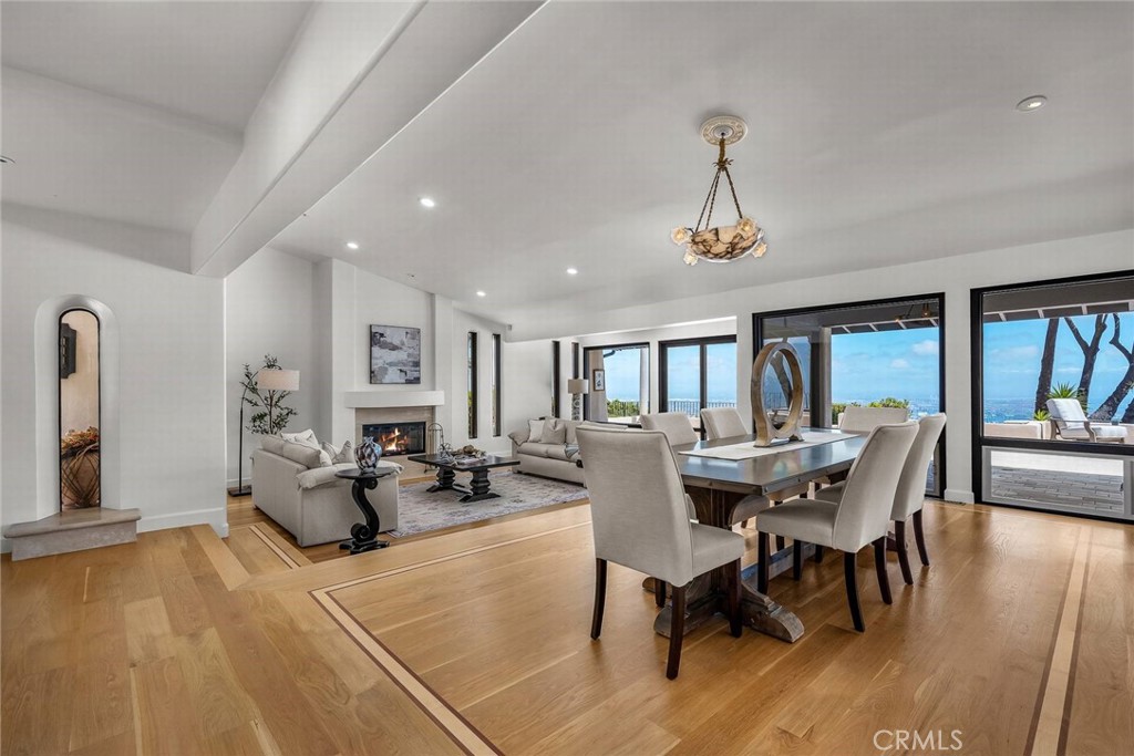 29813 Knoll View Drive