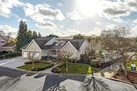 Photo of 2425 2425 French Oak Pl Pl, Livermore, CA 94550 (MLS # 41125786)